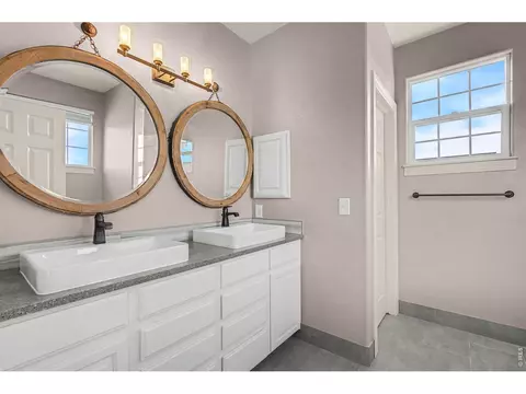 Bath - 1900 E Seadrift Dr #C, Windsor, CO 80550 photo 2 of 3