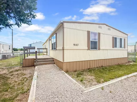 Exterior - 901 Phelps St, Sterling, CO 80751 photo 8 of 11