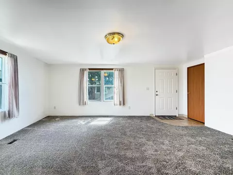 Living - 901 Phelps St, Sterling, CO 80751 photo 3 of 6