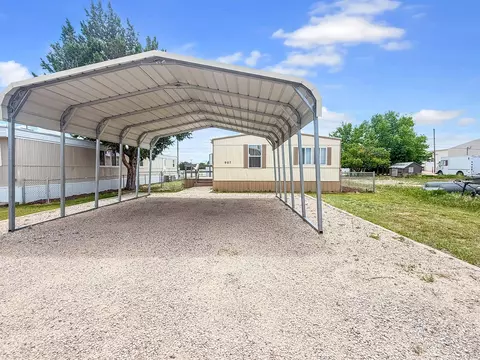 Exterior - 901 Phelps St, Sterling, CO 80751 photo 2 of 11