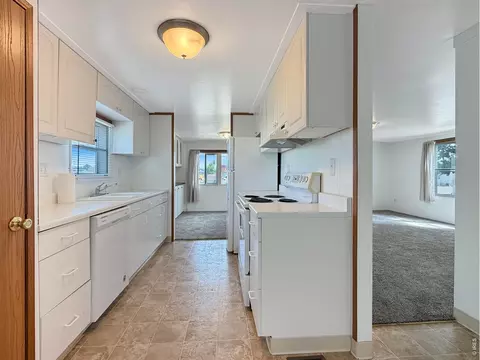 Kitchen - 901 Phelps St, Sterling, CO 80751 photo 5 of 5