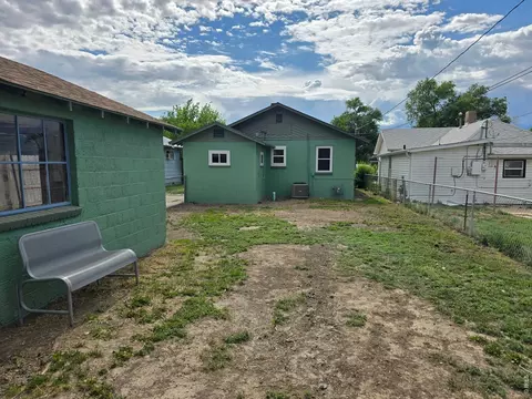 Exterior - 520 N 3rd Ave, Sterling, CO 80751 photo 2 of 4