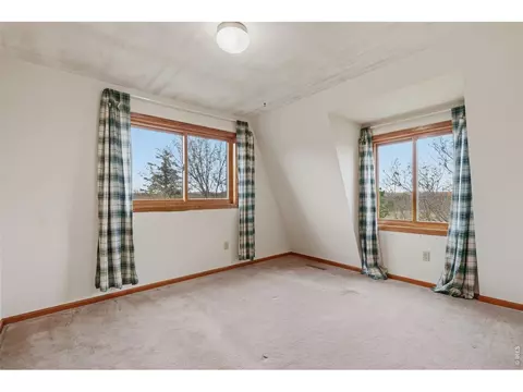 Bedroom - 26 Poorwill Ln, Laporte, CO 80535 photo 4 of 6