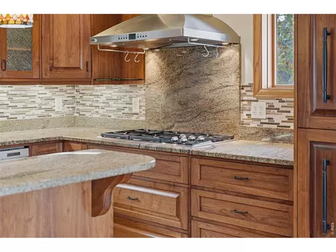 Kitchen - 26 Poorwill Ln, Laporte, CO 80535 photo 7 of 8