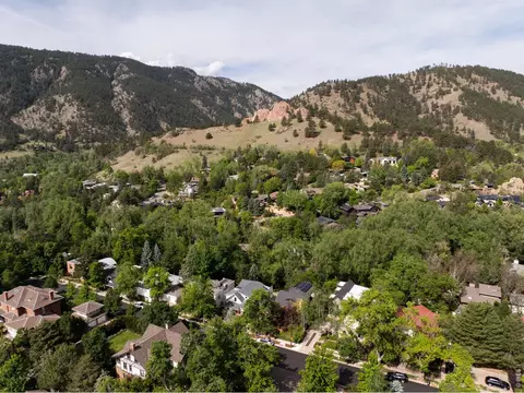 View/Area - 2237 4th St, Boulder, CO 80302 photo 2 of 3