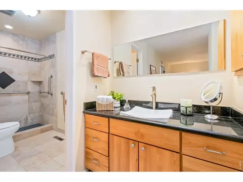 Bath - 720 Poplar Ave, Boulder, CO 80304 photo 2 of 4
