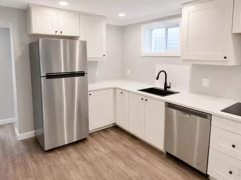 Kitchen - 1069 Berea Dr, Boulder, CO 80305 photo 6 of 6