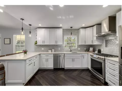 Kitchen - 8630 E Kenyon Ave, Denver, CO 80237 photo 4 of 5