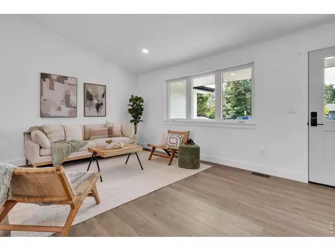 Living - 1495 Chambers Dr, Boulder, CO 80305 photo 3 of 5