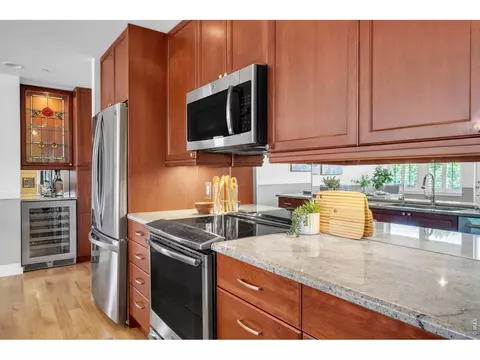 Kitchen - 1215 Cedar Ave #301, Boulder, CO 80304 photo 4 of 7