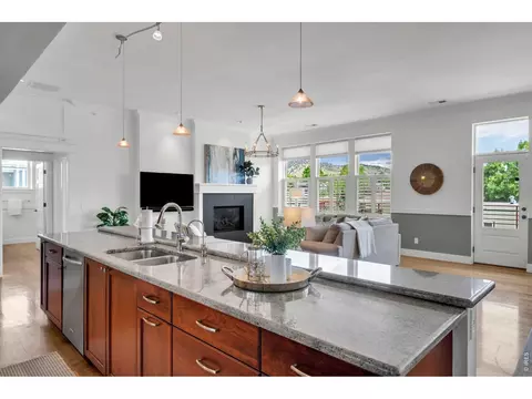 Kitchen - 1215 Cedar Ave #301, Boulder, CO 80304 photo 3 of 7