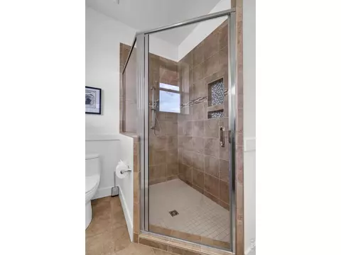 Bath - 1215 Cedar Ave #301, Boulder, CO 80304 photo 4 of 4