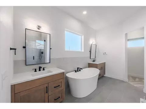 Bath - 864 Doubleleaf Dr, Windsor, CO 80550 photo 1 of 5