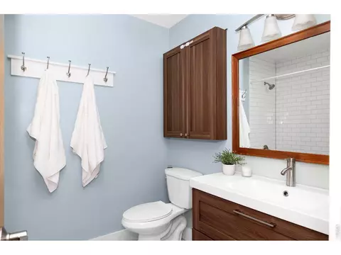 Bath - 2979 Eagle Way, Boulder, CO 80301 photo 3 of 4