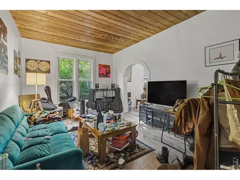 Living - 1044 Maxwell Ave, Boulder, CO 80304 photo 2 of 2