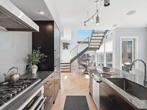 Kitchen - 2336 Spruce St #E, Boulder, CO 80302 photo 6 of 11