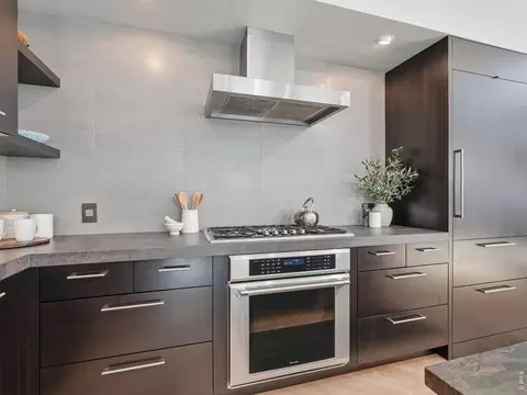 Kitchen - 2336 Spruce St #E, Boulder, CO 80302 photo 10 of 11
