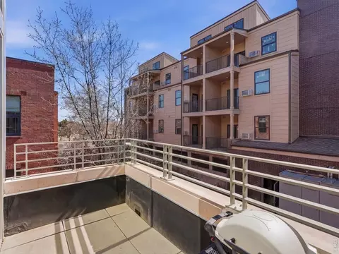 Exterior - 2336 Spruce St #E, Boulder, CO 80302 photo 3 of 4