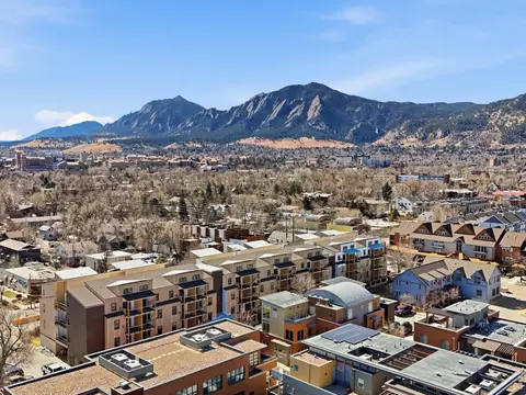 View/Area - 2336 Spruce St #E, Boulder, CO 80302 photo 2 of 2