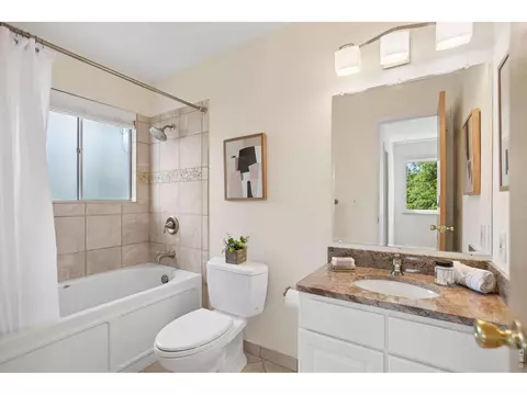 Bath - 1460 Kendall Dr, Boulder, CO 80305 photo 1 of 3