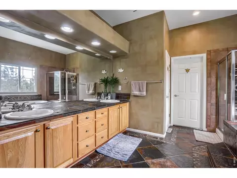 Bath - 113 Eagle Valley Dr, Lyons, CO 80540 photo 1 of 5