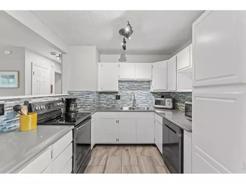 Kitchen - 717 10th St, Windsor, CO 80550 photo 2 of 7