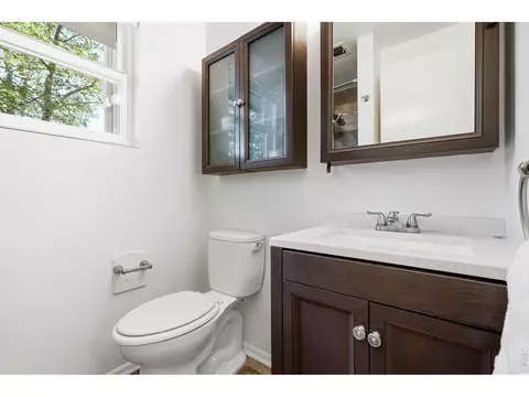 Bath - 1305 Linden Ave, Boulder, CO 80304 photo 2 of 4