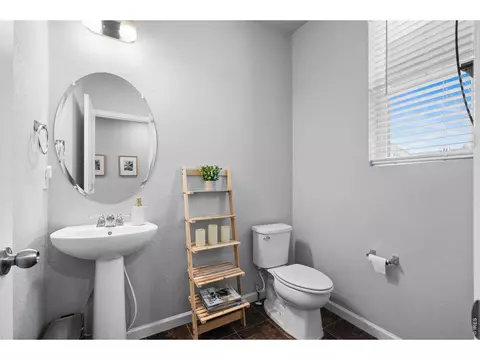 Bath - 27074 E Archer Ave, Aurora, CO 80018 photo 1 of 3