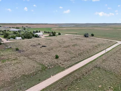 512 E Curtis St, Eckley, CO 80727 photo 6