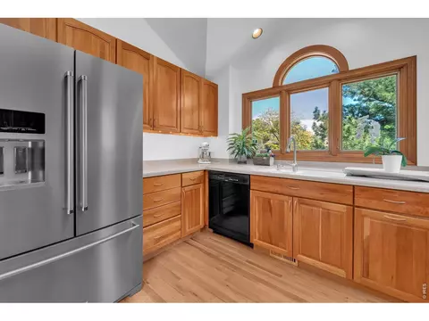 Kitchen - 4219 Amber St, Boulder, CO 80304 photo 3 of 4