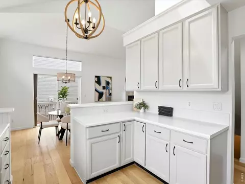 Kitchen - 4852 10th St, Boulder, CO 80304 photo 3 of 5