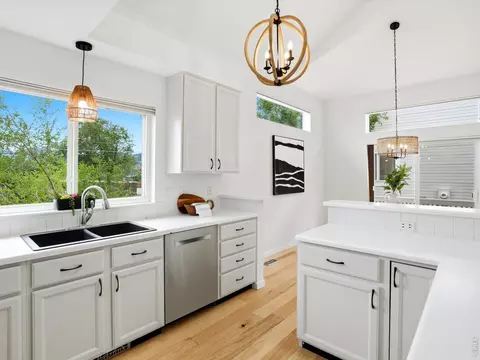 Kitchen - 4852 10th St, Boulder, CO 80304 photo 5 of 5