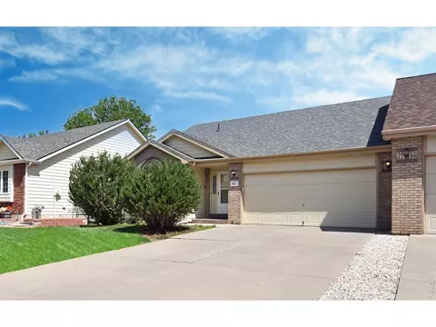 907 N 4th St, Johnstown, CO 80534