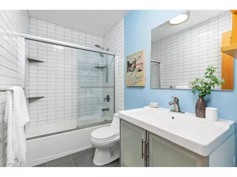 Bath - 3565 19th St, Boulder, CO 80304 photo 2 of 2
