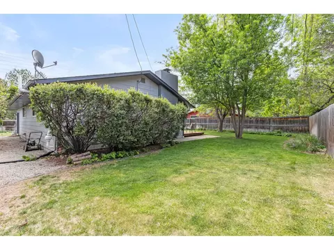 Exterior - 3565 19th St, Boulder, CO 80304 photo 6 of 7