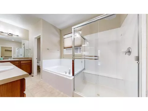 Bath - 5543 Calgary St, Timnath, CO 80547 photo 1 of 5