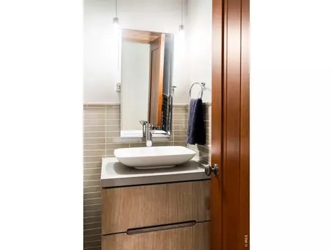 Bath - 5355 Westridge Dr, Boulder, CO 80301 photo 2 of 5