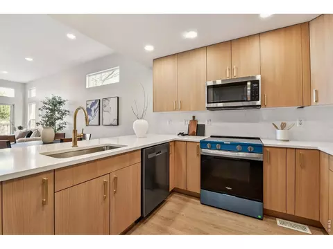 5211 E 119th Ct, Thornton, CO 80233
