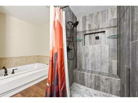 Bath - 2821 39th Ave, Greeley, CO 80634 photo 5 of 5