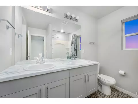 Bath - 701 Applegate Trl #D-1, Ault, CO 80610 photo 2 of 4