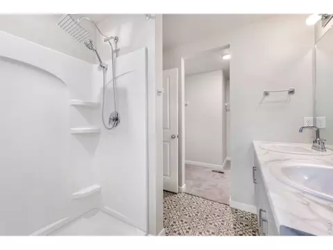 Bath - 701 Applegate Trl #D-1, Ault, CO 80610 photo 3 of 4