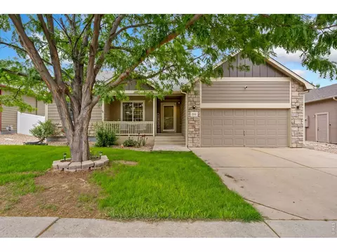 213 Sand Grouse Dr, Loveland, CO 80537