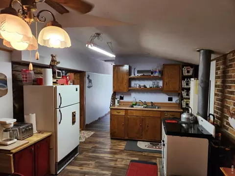 Kitchen - 450 Peaceful Valley Rd, Lyons, CO 80540 photo 3 of 3