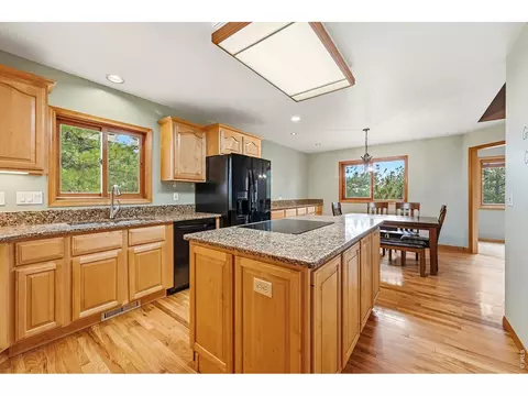 Kitchen - 256 Choctaw Rd, Lyons, CO 80540 photo 3 of 4