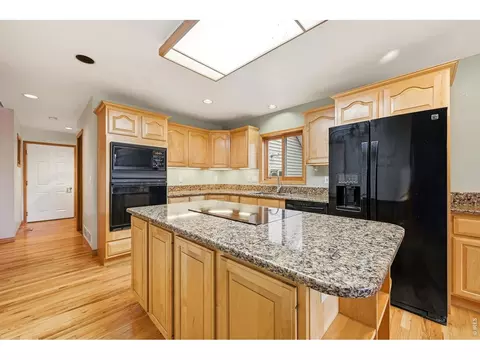 Kitchen - 256 Choctaw Rd, Lyons, CO 80540 photo 2 of 4
