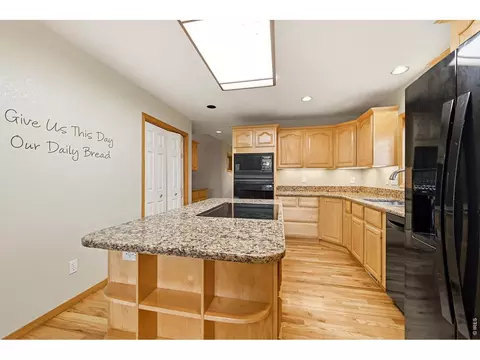 Kitchen - 256 Choctaw Rd, Lyons, CO 80540 photo 1 of 4