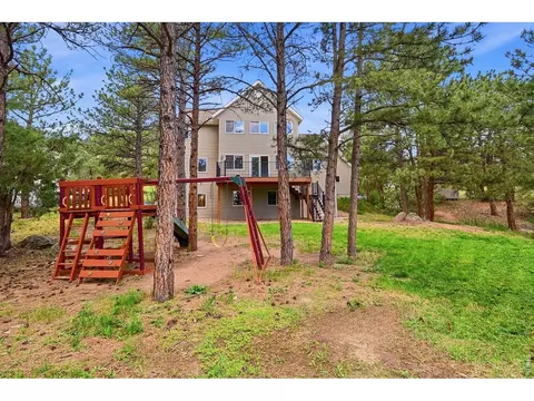 Exterior - 256 Choctaw Rd, Lyons, CO 80540 photo 5 of 10