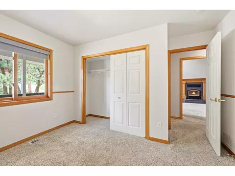 Bedroom - 256 Choctaw Rd, Lyons, CO 80540 photo 2 of 9