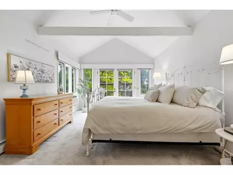 Bedroom - 616 Pine St, Boulder, CO 80302 photo 1 of 6