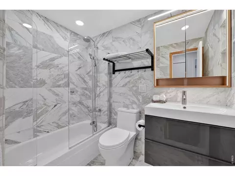Bath - 3930 Arbol Ct, Boulder, CO 80301 photo 4 of 4